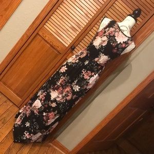 Maxi sleeveless dress